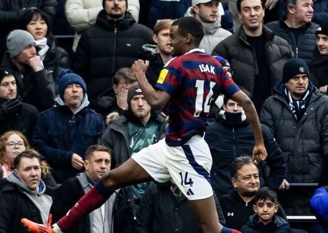 Newcastle triumfon ndaj Tottenham, pikë të arta në Premier League (VIDEO)