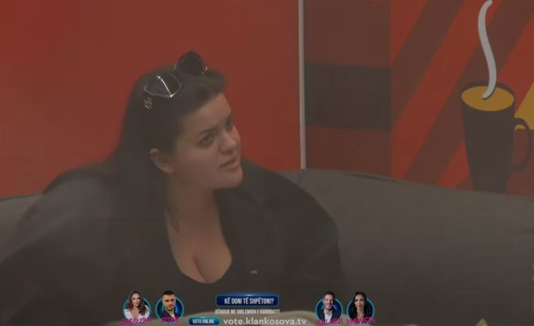 Gresa vë në dyshim talentin e Rovenës: Skandal, ajo nuk di të këndojë