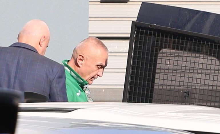 Ilir Meta lë sot qelinë për disa orë! Kreu i PL do të paraqitet në SPAK për t’u marrë në pyetje për dosjen “CEZ-DIA”