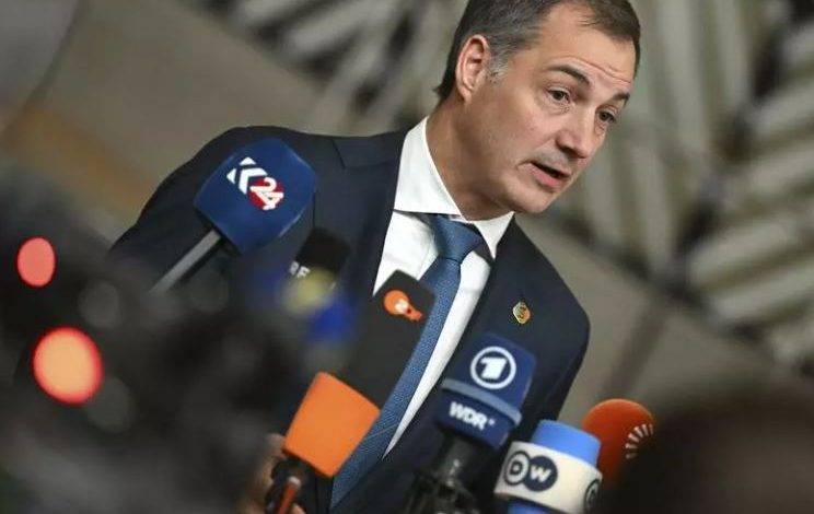 Kishte për qëllim të sulmonte me thikë kryeministrin e Belgjikës, arrestohet një person në Bruksel