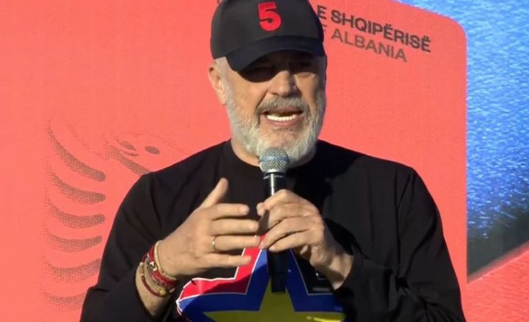 “‘Ua prenë kokat’ të gjithë atyre që fituan në Primare”, Rama batuta në Kamëz për Primaret: Kreu i PD në Kavajë është në barkun e Bufit, e hëngri…