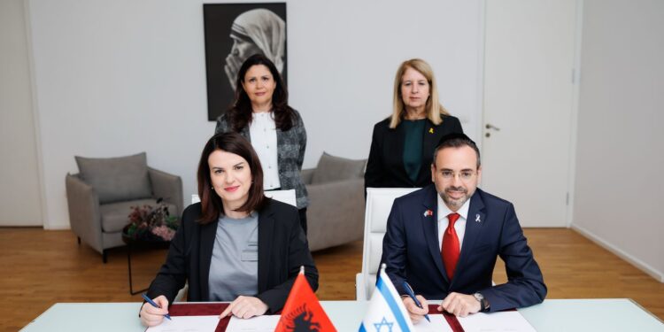 Partneriteti Shqipëri-Izrael / Ministrat Koçiu dhe Buso nënshkruajnë Memorandum Bashkëpunimi në Tiranë, zgjerohen fushat e bashkëpunimit në mjekësi