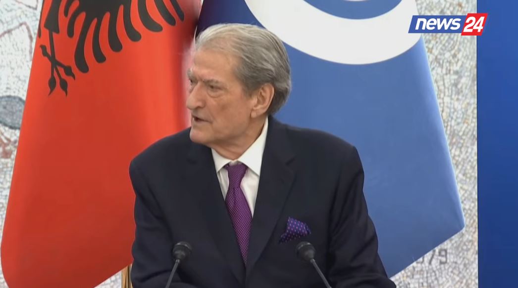 Berisha prezanton masat në mbështetje në Turizmit: Do të mbulojmë pagat e punonjësve jashtë sezonit