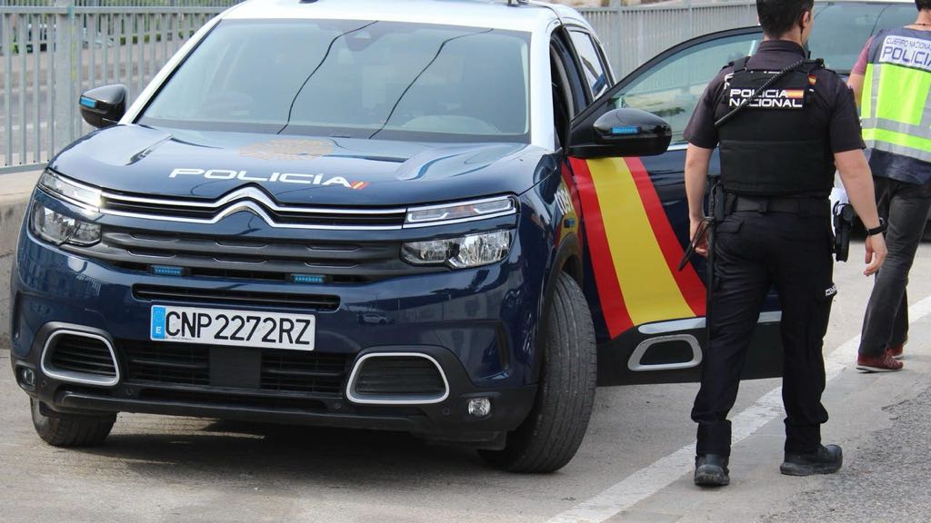 Kapet furgoni me 65 kg marijuanë, arrestohet shqiptari në Spanjë