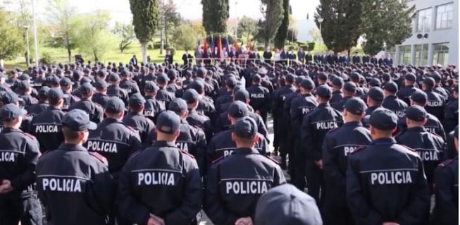 Qeveria miraton trajtim financiar për punonjësit e policisë: Kompensime për dëmtimin e pronës për shkak të detyrës…