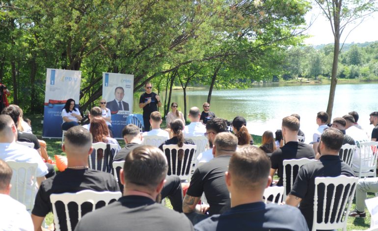“Të rinjtë duhet të angazhohen për fatet e vendit”, Shpëtim Idrizi: Në 11 maj të ndryshojmë të ardhmen dhe të sjellim shpresën