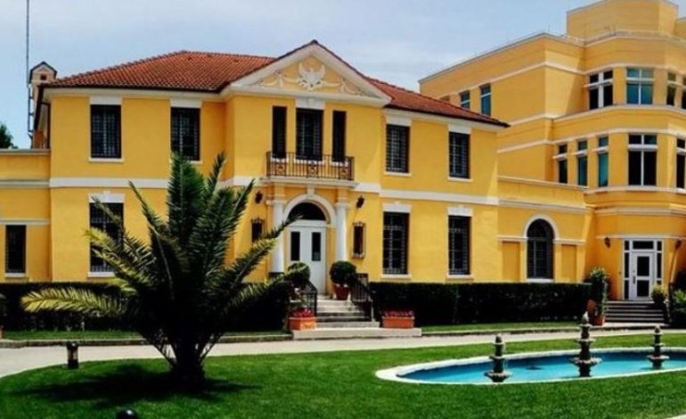 Ambasada e SHBA shpërndan mesazhin e zv/presidentit Vance: Nuk duhet të kemi frikë prej qytetarëve tanë, edhe kur nuk pajtohen me udhëheqësit