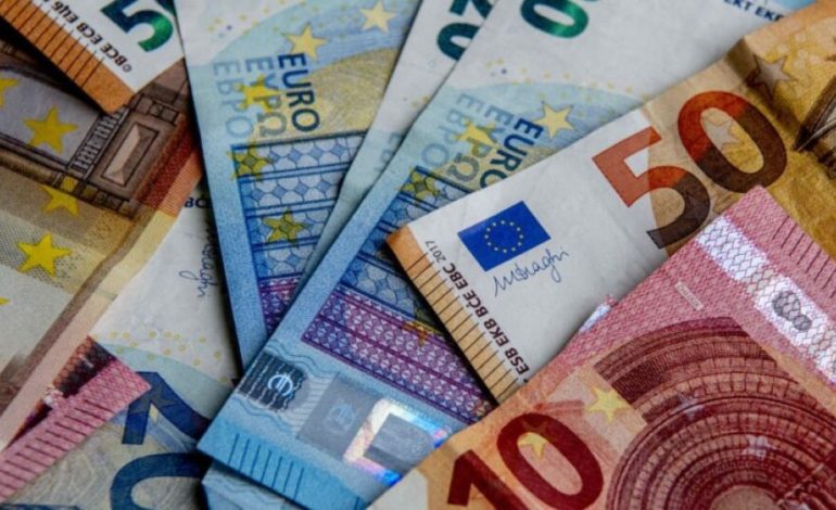Depozitat në Euro ranë me 0.4% gjatë tremujorit  të parë të vitit