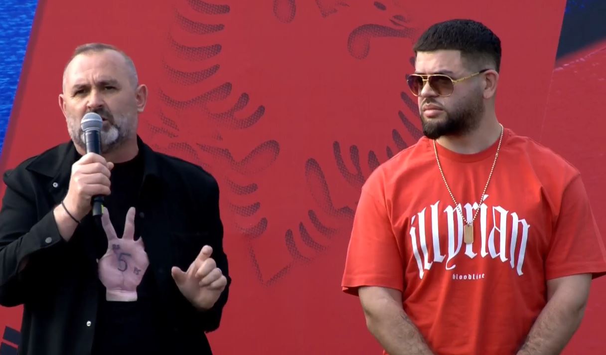 “Ishte merakosur Saliu për Lamborghinin e Noizy-t”, Manja krahë reperit në Lezhë: Ku ka më mirë se të përurohet rruga me atë makinë, e ka blerë me…