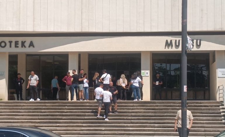 Lushnje–Divjakë, gati për zgjedhjet/ Nisin shpërndarjet e materialeve zgjedhore në të tre KZAZ-të