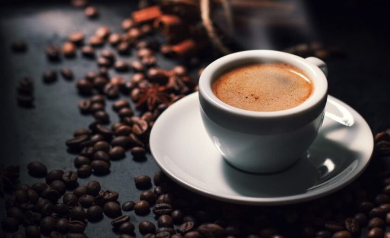 Zakoni i preferuar i shqiptarëve/ Nis rritja e çmimit të kafesë, 4.7% më shumë në prill