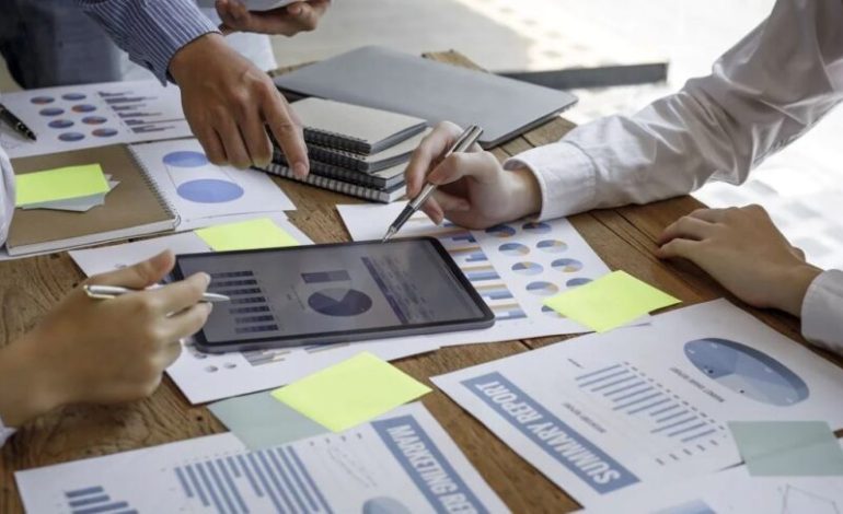 Prodhuesit dhe konsumatorët pesimistë, treguesi i besimit në ekonomi ra për muajin prill