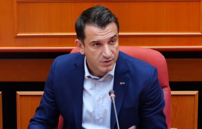 PD kërkon shkarkimin e Erion Veliaj: Mungon prej 3 muajsh! Më 12 maj të mblidhet Këshilli Bashkiak