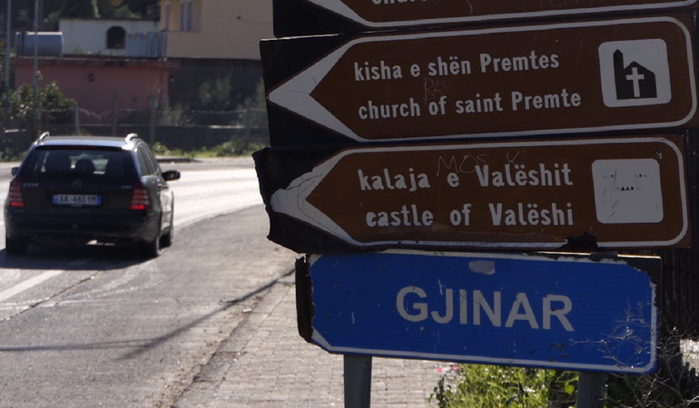 “Po na diskriminojnë si zonë pa fund” – Sipërmarrësja shqiptaro-zvicerane revoltohet me pushtetin lokal të Elbasanit: Gjinari është lënë pa rrugë, politikanët vijnë vetëm për vota