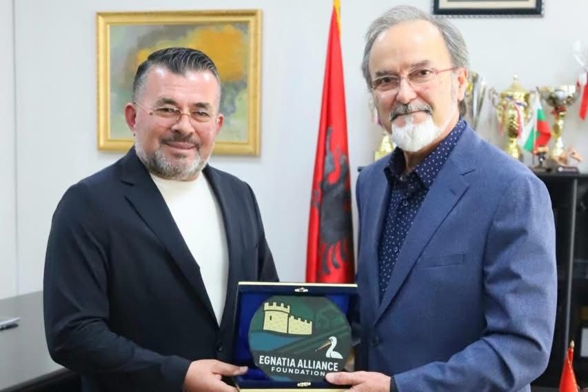 UST dhe Fondacioni “Egnatia” firmosin marrëveshje bashkëpunimi, fokus te sporti dhe të rinjtë