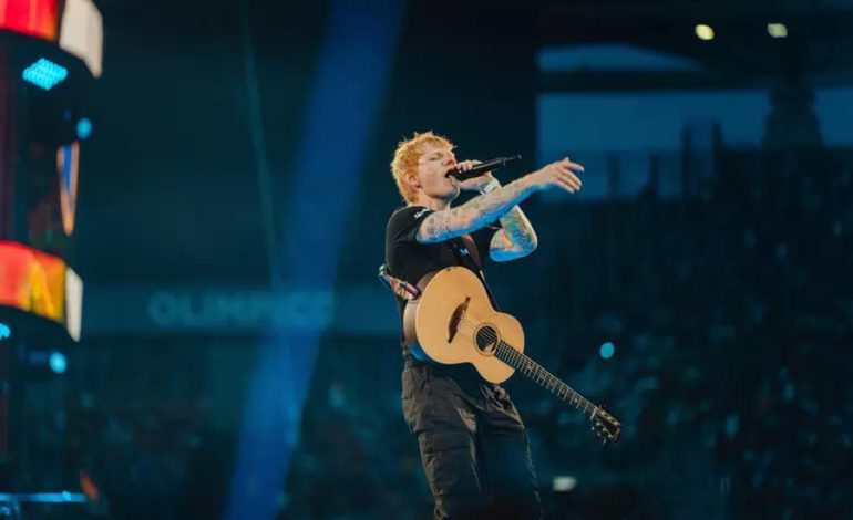 Ed Sheeran kthehet në skenë pas ‘stuhisë’, flet për Gazën: Situata është e pafalshme!