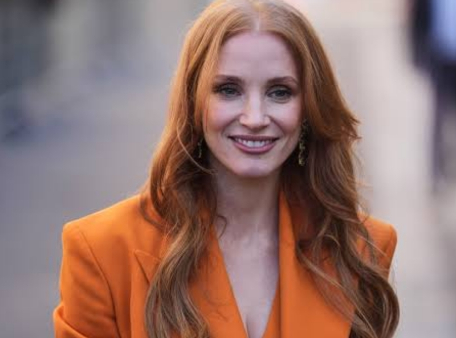 Jessica Chastain i thotë lamtumirë flokëve të kuq dhe bëhet bionde për vjeshtë